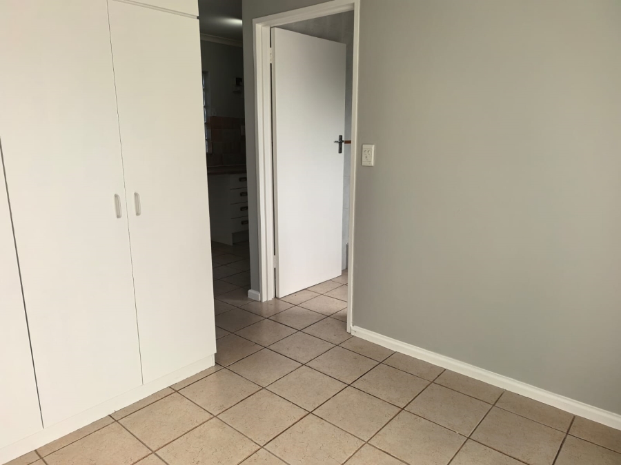 1 Bedroom Property for Sale in Table View Western Cape